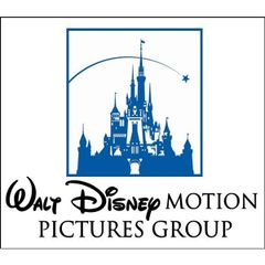 Logo der Walt Disney Motion Pictures Group (ehemals Buena Vista Motion Pictures Group), Unternehmen, das für die Abteilung Filmproduktion verantwortlich ist (© Disney)
